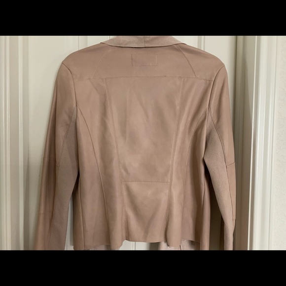 Like New Jacket - Picture 5 of 5